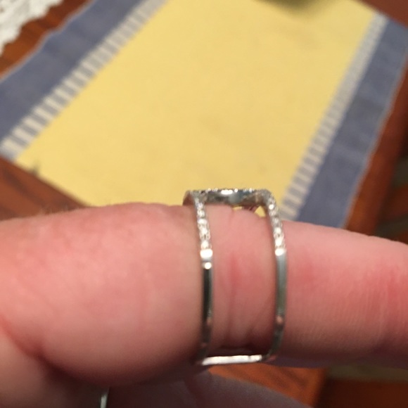 Ring - Picture 4 of 6